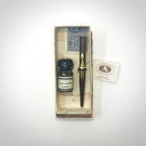 A great "starter" pen set, our Wood Ink Pen and Sepia Ink Gift Set is very user-friendly.